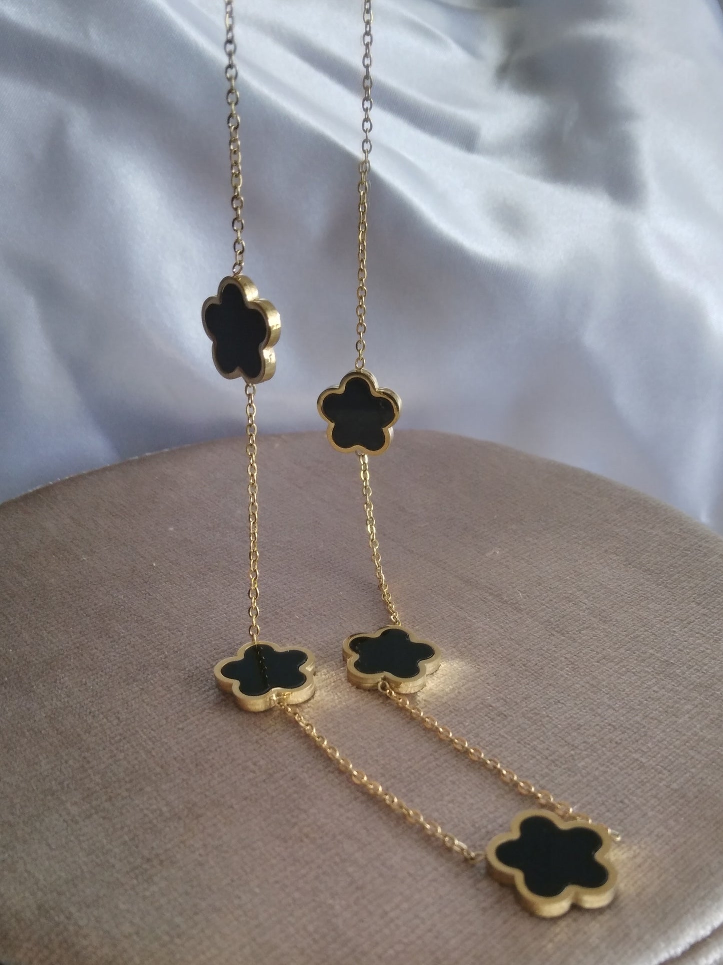 Collier chanseuse