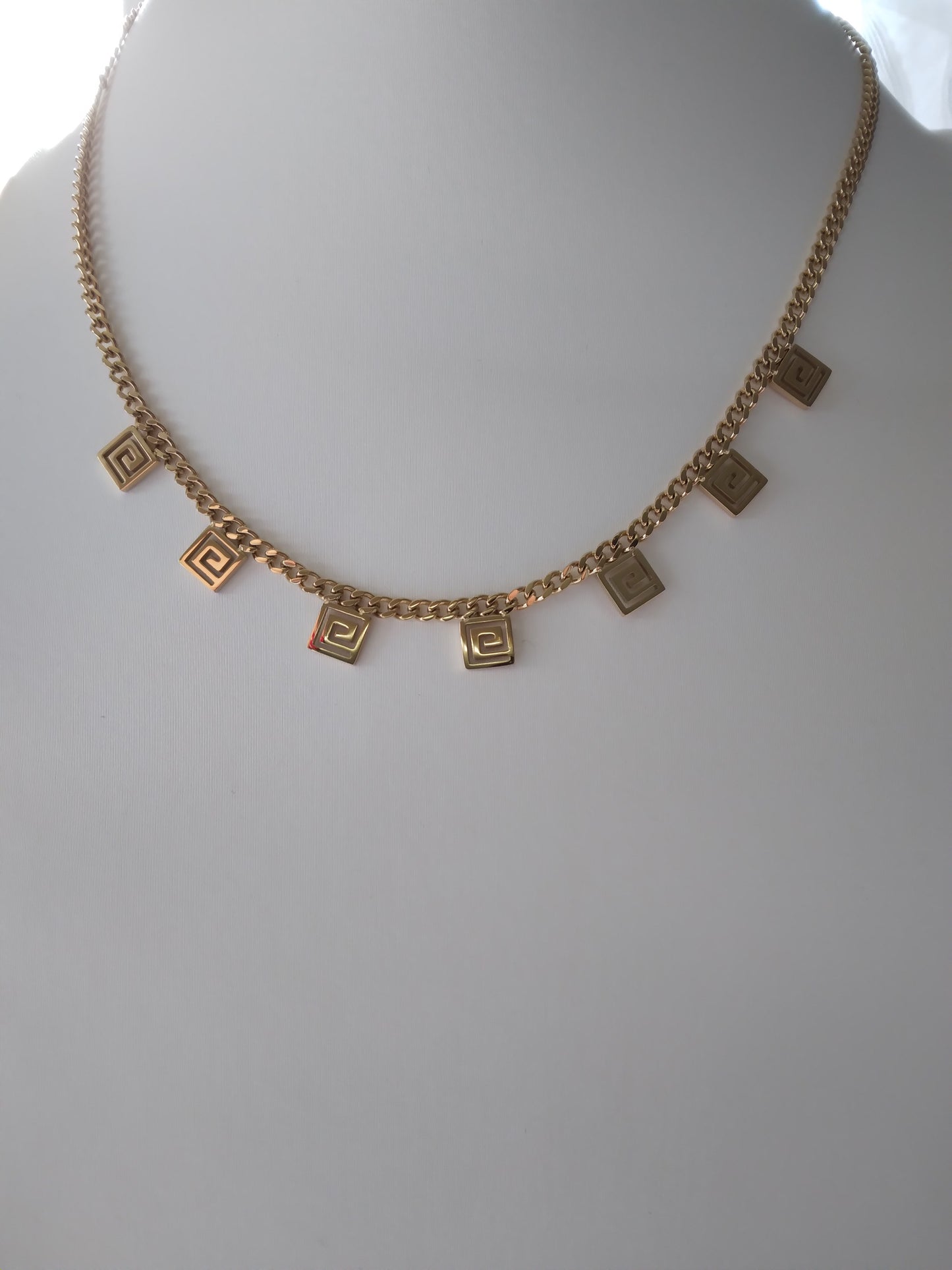 Collier Amelia