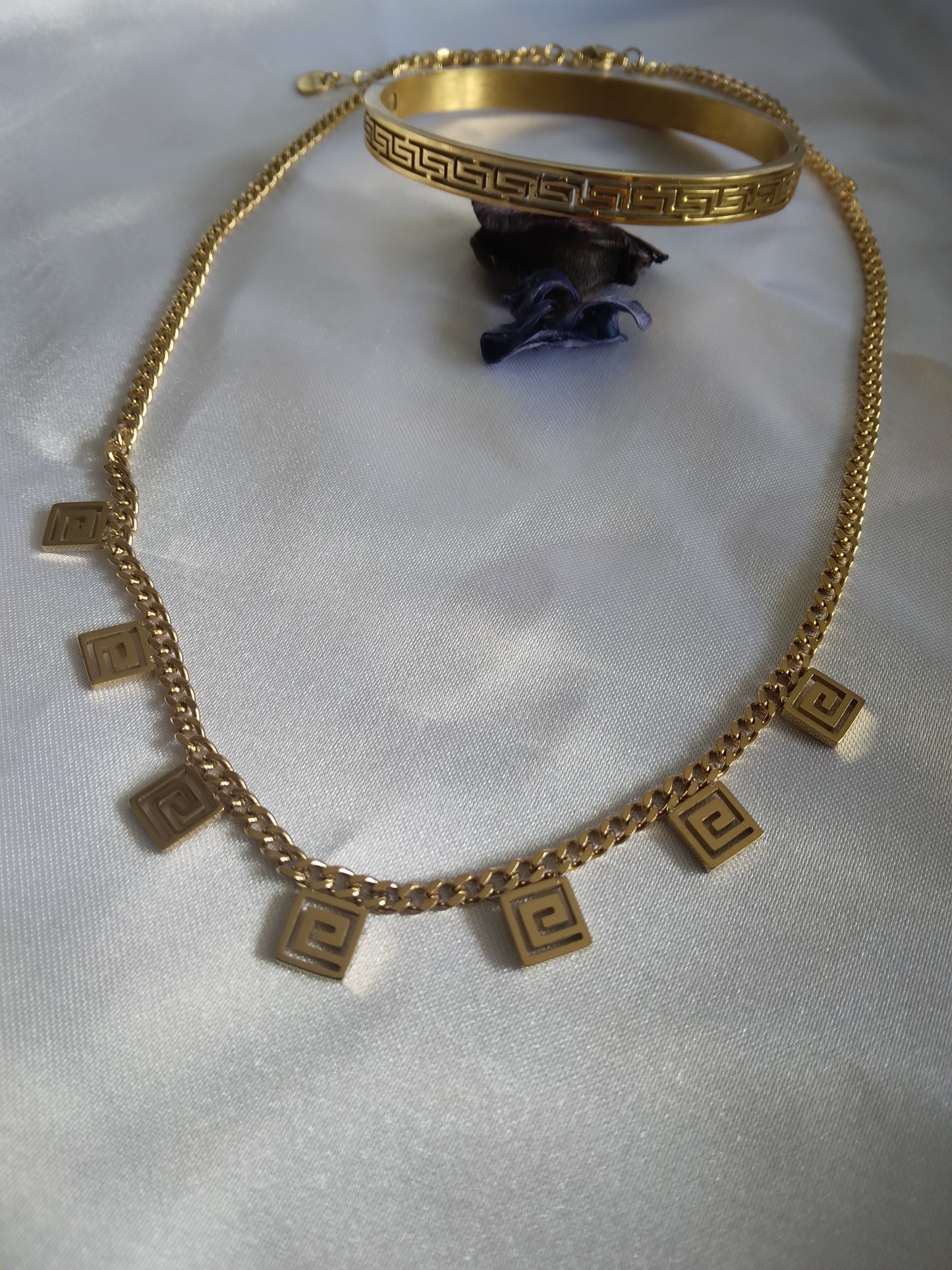 Collier Amelia