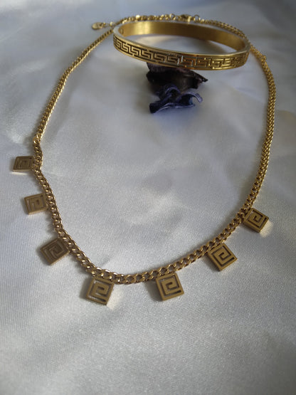 Collier Amelia