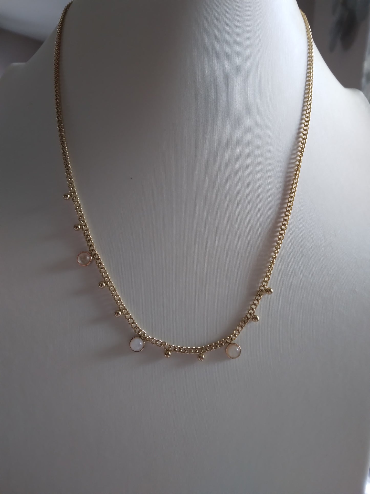 Collier Helona